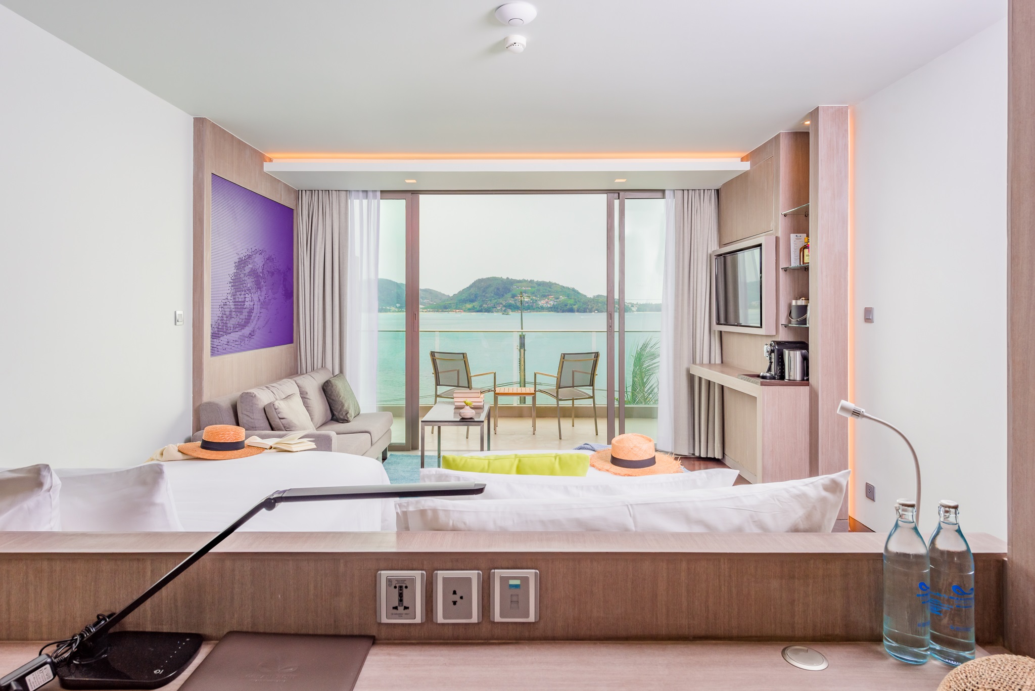 Grand Ocean Room